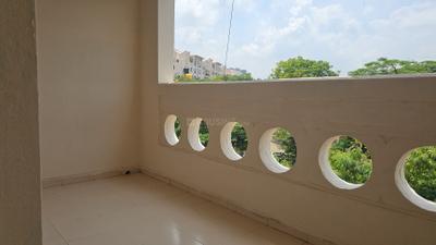 Living Room Image of 1050 Sq.ft 2 BHK Apartment / Flat for rent in Nyati Estate Co Op Hsg Socy Ltd, Mohammed Wadi Pune for Rs. 21000
