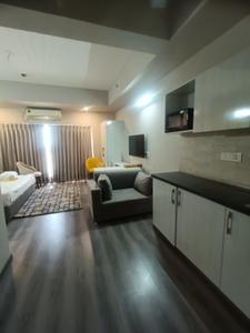 1 RK Studio