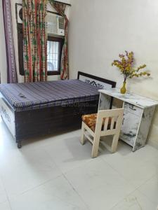 Bedroom Image of 350 Sq.ft 1 RK Apartment / Flat for rent in Sector 29 Noida for Rs. 15000