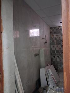 Common Bathroom Image of 600 Sq.ft 1 BHK Apartment / Flat for sale in Networth Pride 2, Sector 73 Noida for Rs. 2900000