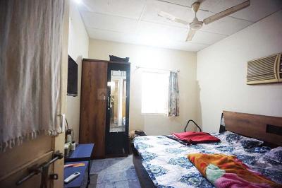 Bedroom Image of 2115 Sq.ft 4 BHK Independent House for sale in Satellite Ahmedabad for Rs. 22000000