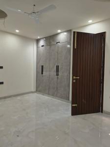 Bedroom Image of 1800 Sq.ft 3 BHK Builder Floor for rent in Sector 100 Noida for Rs. 60000