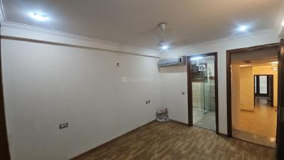 Bedroom Image of 2800 Sq.ft 4 BHK Builder Floor for sale in Safdarjung Enclave New Delhi for Rs. 80000000
