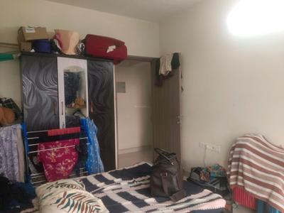 Bedroom Image of 973 Sq.ft 2 BHK Apartment / Flat for sale in Rustomjee Meridian, Kandivali West Mumbai for Rs. 15900000