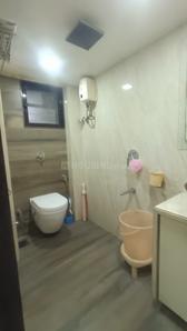 Bathroom Image of 800 Sq.ft 2 BHK Apartment / Flat for sale in Borivali West Mumbai for Rs. 18000000