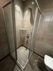 Bathroom Image of 3200 Sq.ft 4 BHK Duplex for sale in Vasant Vihar New Delhi for Rs. 140000000