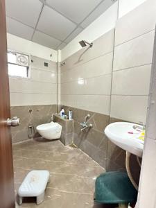 Bathroom Image of 1100 Sq.ft 3 BHK Apartment / Flat for sale in Atladara Vadodara for Rs. 4800000