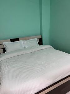 Bedroom Image of 1500 Sq.ft 2 BHK Builder Floor for rent in Laxman Chowk Dehradun for Rs. 22000