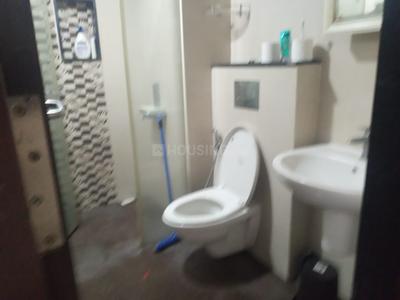 Bathroom Image of 1345 Sq.ft 2.5 BHK Apartment / Flat for rent in Appaswamy Trellis North Phase, Vadapalani Chennai for Rs. 60000