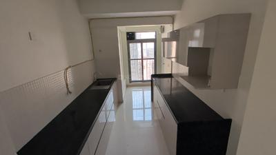 Kitchen Image of 952 Sq.ft 2 BHK Apartment / Flat for rent in Kalpataru Elitus, Mulund West Mumbai for Rs. 64000