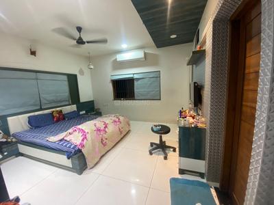 Bedroom Image of 3553 Sq.ft 5 BHK Independent House for sale in Nawa Para Bhavnagar for Rs. 40000000
