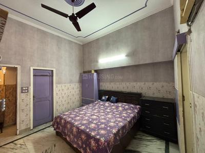 Bedroom Image of 2300 Sq.ft 3 BHK Builder Floor for sale in Kirti Nagar New Delhi for Rs. 27500000
