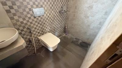 Bathroom Image of 1014 Sq.ft 2 BHK Apartment / Flat for sale in Madhav Palacia, Hiranandani Estate Thane for Rs. 12000000
