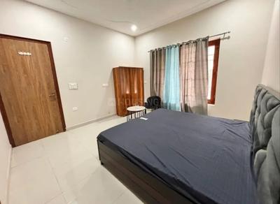 Bedroom Image of Star luxury living pg  in Sector 61, Noida