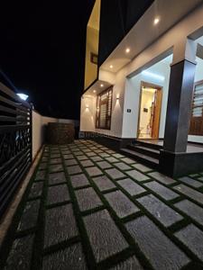 Image of 1800 Sq.ft 3 BHK Independent House for rent in Chungamvely, Aluva for Rs. 43000