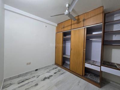 Bedroom Image of 1800 Sq.ft 3 BHK Builder Floor for rent in Anand Vihar New Delhi for Rs. 61000