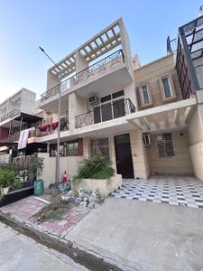 Image of 2500 Sq.ft 4.5 BHK Villa for rent in Amrapali Dream Valley, Noida Extension, Greater Noida for Rs. 40000