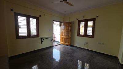 Living Room Image of 500 Sq.ft 1 BHK Independent House for rent in Singasandra Bengaluru for Rs. 22000