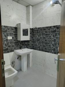 Bathroom Image of 1300 Sq.ft 2 BHK Builder Floor for rent in Sector 105 Noida for Rs. 28000