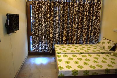 Bedroom Image of KESHAV PG in Sector 20, Noida