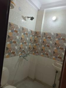 Bathroom Image of 720 Sq.ft 2 BHK Builder Floor for rent in Janakpuri New Delhi for Rs. 22000