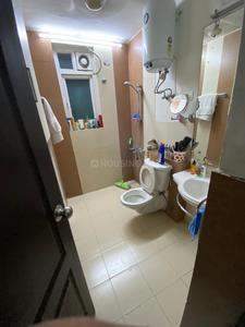 Bathroom Image of 2100 Sq.ft 3 BHK Apartment / Flat for sale in ATS Advantage, Indirapuram Ghaziabad for Rs. 33500000