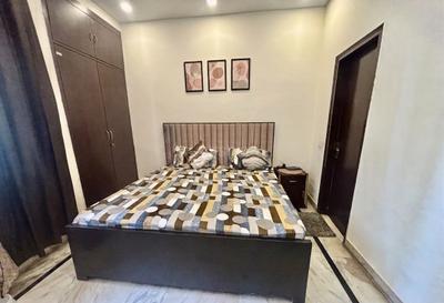 Bedroom Image of 1800 Sq.ft 3.5 BHK Builder Floor for sale in Palm Ardee City, Sector 52 Gurgaon for Rs. 25800000