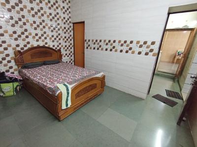 Bedroom Image of 732 Sq.ft 2 BHK Apartment / Flat for sale in Naranpura Ahmedabad for Rs. 7200000