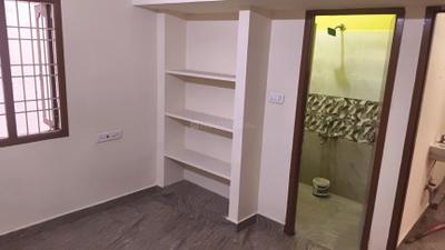 Vinayagar koil street Bedroom Two 4