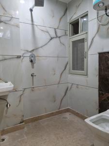 Common Bathroom Image of 850 Sq.ft 3 BHK Apartment / Flat for sale in Dream Luxury Floors, Palam New Delhi for Rs. 7500001