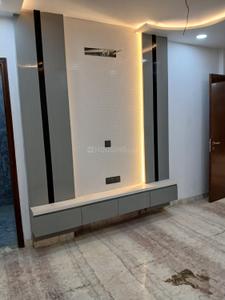 Bedroom Image of 2100 Sq.ft 6 BHK Builder Floor for sale in Sector 11 Rohini New Delhi for Rs. 35000000