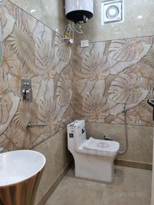 Common Bathroom Image of 600 Sq.ft 2 BHK Apartment / Flat for sale in Hans Builders Floor, Dwarka Mor New Delhi for Rs. 4500000
