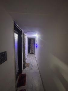 Image of 900 Sq.ft 3 BHK Builder Floor for sale in Pitampura, New Delhi for Rs. 5000000