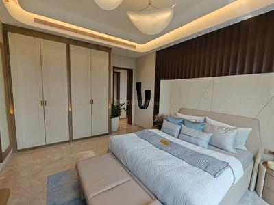 Bedroom Image of 1750 Sq.ft 3 BHK Apartment / Flat for sale in Godrej Five Gardens, Matunga East Mumbai for Rs. 109900000