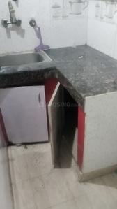 Kitchen Image of 540 Sq.ft 2 BHK Builder Floor for sale in Laxmi Nagar New Delhi for Rs. 2500000