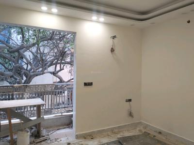 Bedroom Image of 900 Sq.ft 2 BHK Builder Floor for sale in Ramesh Nagar New Delhi for Rs. 13000000