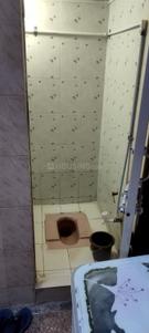 Bathroom Image of 960 Sq.ft 1 RK Independent House for rent in Bhakti Nagar Rajkot for Rs. 4000