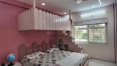 Bedroom Image of 2150 Sq.ft 3 BHK Apartment / Flat for sale in Creative Udaya Cresent, Shilpa Hills Hyderabad for Rs. 26500000