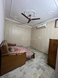 Bedroom Image of 900 Sq.ft 2 BHK Builder Floor for rent in Tagore Garden Extension New Delhi for Rs. 36000