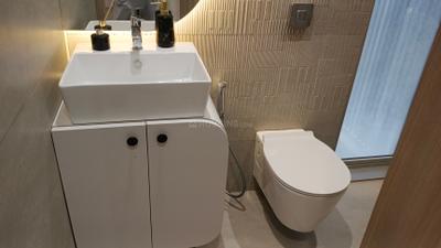 Image of 621 Sq.ft 2 BHK Apartment / Flat for sale in Dadar East, Mumbai for Rs. 30400000
