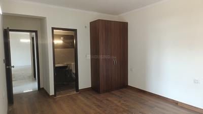 Bedroom Image of 1865 Sq.ft 3 BHK Apartment / Flat for rent in Cosmos Express 99, Sector 99 Gurgaon for Rs. 32000