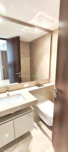 Bathroom Image of 950 Sq.ft 3 BHK Apartment / Flat for sale in Hiranandani Highland A B C D And E Wing, Powai Mumbai for Rs. 41500000