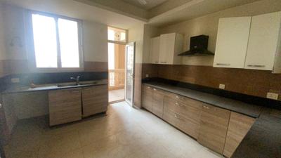 Kitchen Image of 3400 Sq.ft 4.5 BHK Apartment / Flat for sale in Indiabulls Enigma, Sector 110 Gurgaon for Rs. 50000000