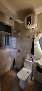 Bathroom Image of 1450 Sq.ft 3 BHK Apartment / Flat for sale in Green View Apartment, Mandi New Delhi for Rs. 5300000