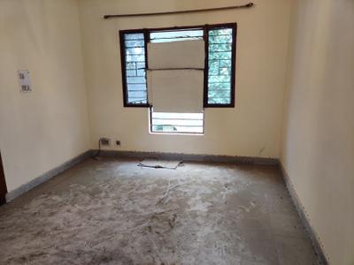 Living Room Image of 1050 Sq.ft 2 BHK Apartment / Flat for sale in Sector 18 Rohini New Delhi for Rs. 12500000