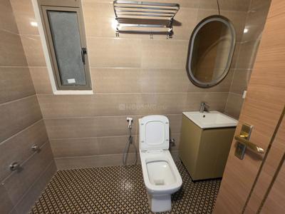 Bathroom Image of 1700 Sq.ft 3 BHK Apartment / Flat for sale in SKA Orion, Sector 143 Noida for Rs. 25000000
