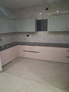 Kitchen Image of 1800 Sq.ft 4 BHK Builder Floor for rent in Mukherjee Nagar New Delhi for Rs. 55000