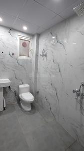 Bathroom Image of 1045 Sq.ft 2 BHK Apartment / Flat for sale in Proview Technocity, Chi V Greater Noida for Rs. 7400000