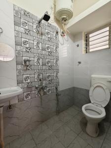 Bathroom Image of 1100 Sq.ft 2 BHK Builder Floor for rent in HSR Layout Bengaluru for Rs. 31000