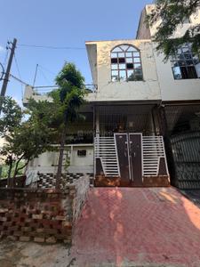 Image of 990 Sq.ft 4 BHK Independent House for sale in  ADA Shastripuram Sulabh Awas Yojna, Shastripuram, Agra for Rs. 12000000